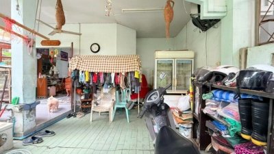ทาวน์เฮ้าส์ 3 ชั้น บ้านร่มไทร ซอยกำนันแม้น 7 บางบอน - รูปที่ 2