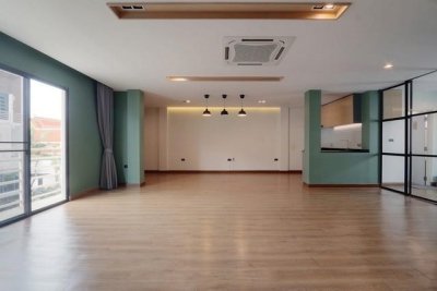 ขายอาคาร สำนักงาน โฮมออฟฟิศ 4 ชั้น ย่านรามอินทรา นวลจันทร์ โครงการ DISTRICT EKKAMAI-RAMINTRA ตกแต่งพร้อมใช้งาน - รูปที่ 5
