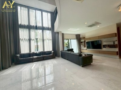 หลังเดียวจบ! บ้านเดี่ยวหรู 3 ชั้น แกรนด์ บางกอก บูเลอวาร์ด พระราม9 153 ตร.ว แอร์ฝังฝ้า+แอร์ผนังรวม 13 ตัว มี Solar Cell ให้พร้อม เพียง 41 MB - รูปที่ 2