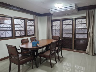 ให้เช่าบ้านเดี่ยว2ชั้น  ใกล้ KIS International School   ใกล้ SISB  ใกล้สถานทูตจีน เกาหลี และตุรกี5ห้องนอน 5ห้องน้ำ ย่านห้วยขวาง ซอย20 มิถุนา - รูปที่ 2