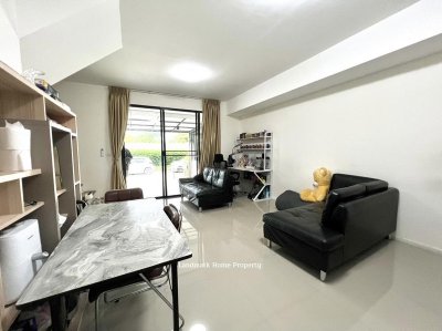LM26-0004 ขายทาวน์โฮม 2 ชั้น พลีโน่ รามอินทรา เนื้อที่ 18.2 ตรว 3ห้องนอน 2ห้องน้ำ ใกล้แนวรถไฟฟ้าสายสีชมพู คู้บอน - รูปที่ 3