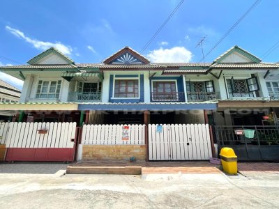 ทาวน์เฮ้าส์ หมู่บ้านพฤกษา14บี ถ.วัดลาดปลาดุก บางบัวทอง