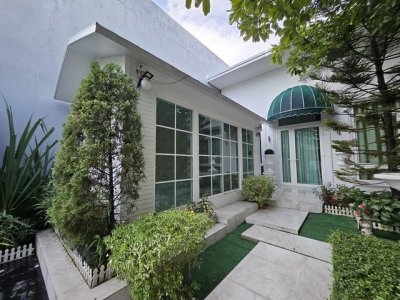 ขาย บ้านเดี่ยว หมู่บ้านปัญญา ซอยพัฒนาการ ขนาด 83.9 ตร.วา พทชส 220 ตร.ม. 3 ห้องนอน 3 ห้องน้ำ Fully Furnished ใกล้เอกมัย 24,000,000 บาท - รูปที่ 3