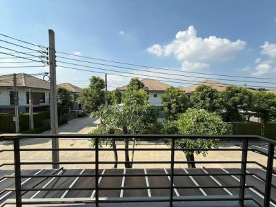 ให้เช่าบ้านเดี่ยว 2 ชั้น 64 ตร.ว. บ้านลุมพินี สวนหลวง ร.9 เขตประเวศ พร้อมเฟอร์นิเจอร์ - รูปที่ 2
