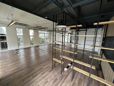T26-868 ให้เช่า สำนักงาน พื้นที่สำนักงาน 107 ตรม. ชั้น 6 จากอาคาร7 ชั้น เอกมัย ซอย 26 1 ตารางวา ใกล้กับ ใกล้ทองหล่อ ชั้นทั้งหมด 6 ชั้น - รูปที่ 2
