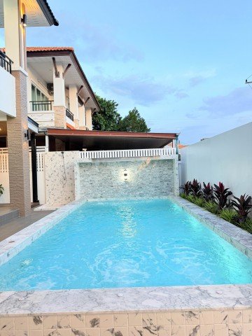 หมู่บ้านรัตนากร 17  POOL VILLA พื้นที่ 52 ตารางวา บ้านเลขที่ 343/75 - รูปที่ 2
