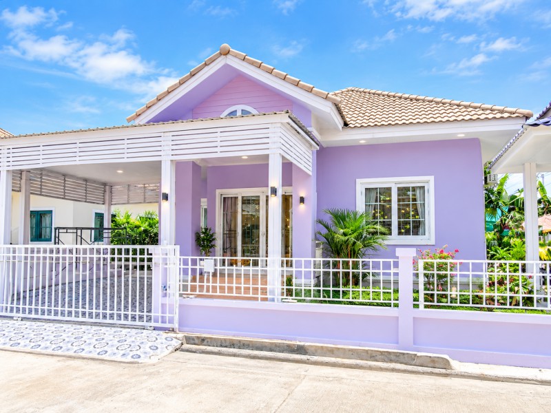 บ้านเดี่ยวชั้นเดียว 1-2นอน MegaHome โรจนะ 1.5กม. ตลาดจอมพล 800 ม 2 น้ำ ใกล้ทะเลทองโรจนะที่ดิน 56 ตร.ว220 ตร.ม. EV Charger