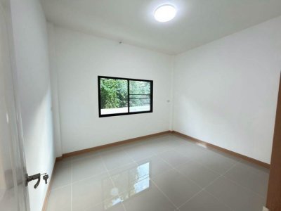 บ้านใหม่ บนที่ดินขนาดกำลังดี ทำเลดี เดินทางสะดวก หางดง - รูปที่ 3