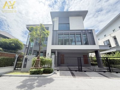 บ้านเดี่ยว 3 ชั้น โครงการ แกรนด์ บางกอก บูเลอวาร์ด อีสต์ พระราม 9 แปลงมุม 608 ตร.ม. สุดPrivacy ในราคาโดนใจเพียง 29.9 ล้านบาท