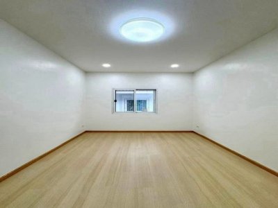 บ้านแฝดรีโนเวทใหม่ ศรีนครินทร์-นาพร้าว ศรีราชา 4 นอน TP-H2608 - รูปที่ 6