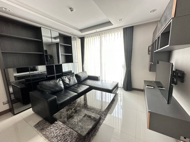 Supalai Oriental Sukhumvit 39 Building B 17th Floor Fully Furnished City View