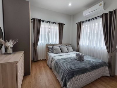 บ้านตัวอย่าง 2 ชั้น ดีไซน์ทันสมัย ฟังก์ชันลงตัว สันกำแพง - รูปที่ 3