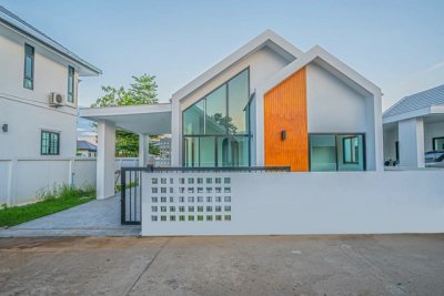 บ้านใหม่ ฟังก์ชันครบ เข้าอยู่ได้เลย แม่ปูคา สันกำแพง