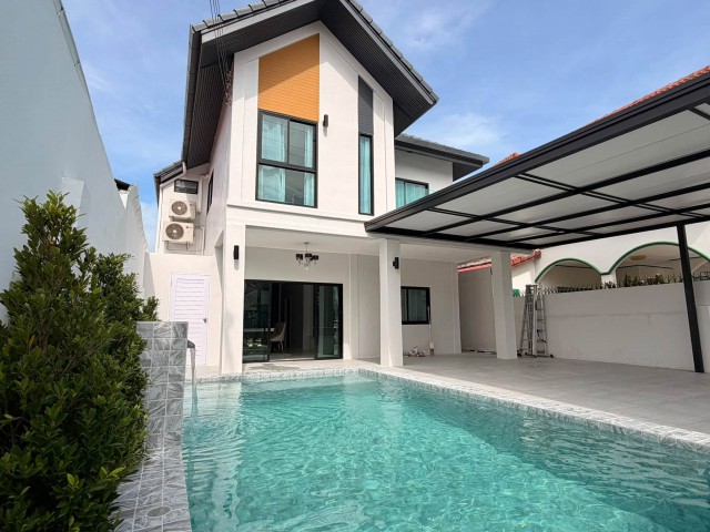 Pool Villa 2 ชั้น ซอยเขาตาโล 8 ทำเลใจกลางเมือง น้ำไม่ท่วม