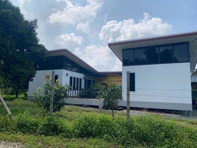 ขายถูกมาก!! บ้านสวนพร้อมที่ดิน ขนาด 6 ไร่ 90 ตรว. ทำเลดี อ.ท่าศาลา นครศรีธรรมราช ใกล้โลตัส  ชายหาดฯ - รูปที่ 3