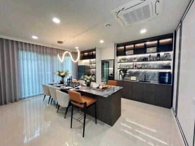 ขายบ้านเดี่ยวหรู โครงการมือ 1 แปลงมุม Grand Britania สุขสวัสดิ์–วงแหวน | บ้านหลังใหญ่ บรรยากาศส่วนตัว สไตล์ Modern British Luxury - รูปที่ 3
