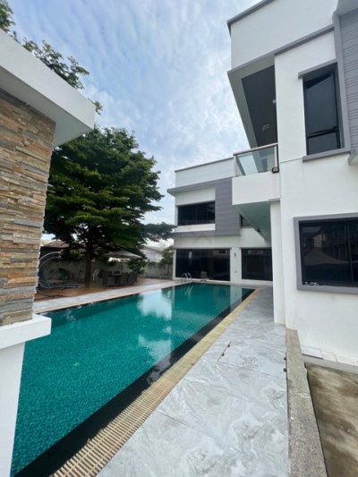 ขายบ้านเดี่ยวหลังใหญ่สไตล์ โมเดิร์น เนื้อที่ 1 ไร่ จรัญสนิทวงศ์ 35 ใกล้โรงพยาบาลศิริราช เพียง 4 กม. สระว่ายน้ำส่วนตัว ทำเลเงียบสงบ - รูปที่ 3