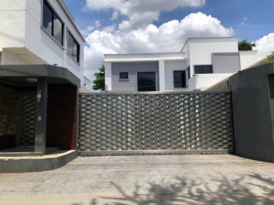 ขายบ้านเดี่ยวหลังใหญ่สไตล์ โมเดิร์น เนื้อที่ 1 ไร่ จรัญสนิทวงศ์ 35 ใกล้โรงพยาบาลศิริราช เพียง 4 กม. สระว่ายน้ำส่วนตัว ทำเลเงียบสงบ