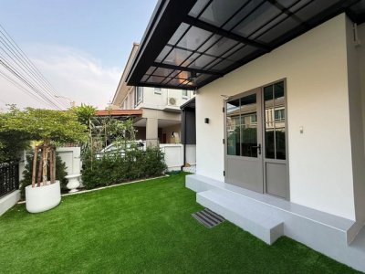 ให้เช่าบ้านเดี่ยว 2 ชั้น 210 ตรม 3 ห้องนอน ไลฟ์ บางกอก บูเลอวาร์ด วงแหวน – อ่อนนุช 2 ใกล้สนามบินสุวรรณภูมิ - รูปที่ 2