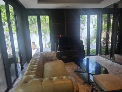 ให้เช่าบ้านเดี่ยว 3 ชั้น 450 ตรม. โครงการ The AVA residence สุขุมวิท 77 เฟอร์พร้อมเข้าอยู่ ใกล้ MRT ศรีนุช - รูปที่ 2