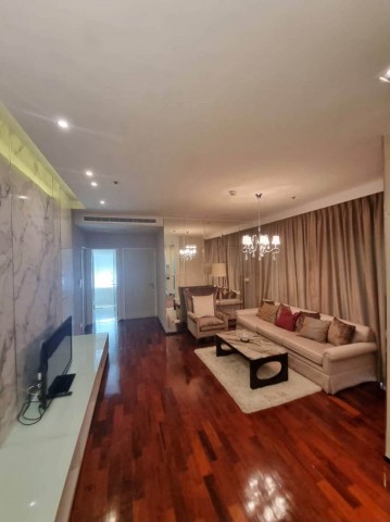 Noble Ora Thonglor 11th Floor Newly Renovated Fully Furnished Near BTS Thong Lo