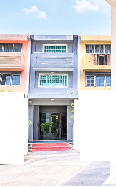 บิ๊กซี วงศ์สว่าง 1กม. MRT บางซ่อน 85ม.ทาวน์โฮม 3 ชั้นให้เช่า 4 นอน 3 แอร์ 18 ตร.วา.216 ตร.ม