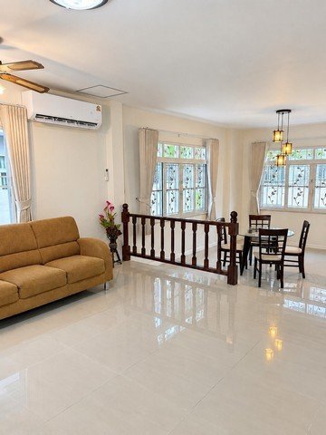 ขาย/ให้เช่า บ้านเดี่ยวรีโนเวทใหม่ กฤษดานคร ปิ่นเกล้า | พร้อมเฟอร์นิเจอร์ รับสัตว์เลี้ยง ใกล้ถนนบรมราชชนนี และพุทธมณฑลสาย 2 - รูปที่ 2