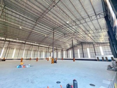 ให้เช่าโกดังคลังสินค้า 3,000 ตรม. ใกล้อมตะนคร บ้านเก่า พานทองชลบุรี