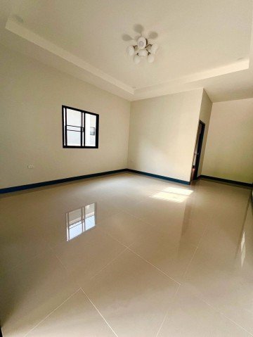 ขายบ้านสร้างใหม่ 2.25 ล้านบาท! | BRAND-NEW HOUSE FOR SALE บ้านสวยพร้อมอยู่ นอกโครงการ ติดเทศบาลสันปูเลย – ท่ารั้ว เชียงใหม่ - รูปที่ 2