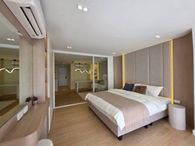 ขาย 3.05 ล้าน 45 ตรม. #Hillside4 #วิวสระว่ายน้ำ ทำเลทอง ห้องสวยตกแต่งใหม่ทั้งหมด ฟังก์ชันครบ ดีไซน์ลงตัว  #หิ้วกระเป๋าเข้าอยู่ได้ทันที