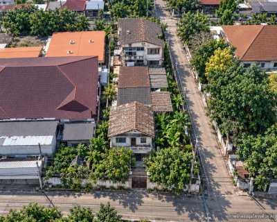 ขายที่ดิน 2 แปลงติดกัน แปลงมุมติดถนน 3 ด้าน วิภาวดีรังสิต 42 รวม 142 ตรว พร้อมบ้านเก่า 2 หลัง ใกล้มหาวิทยาลัยเกษตรศาสตร์ - รูปที่ 4