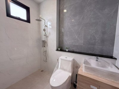 ราคาพิเศษ 7.49 ล้าน #โซนหางดง Modern Pool Villa 2 ชั้น หลังสุดท้าย! #บิวท์อินทั้งหลัง จัดเต็มเฟอร์นิเจอร์ เข้าอยู่ได้ทันที #น้ำไม่ท่วม - รูปที่ 3