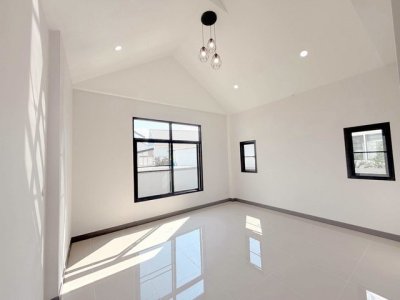 บ้านเดี่ยวสร้างใหม่ พื้นที่กว้าง ฟังก์ชันครบ สันผักหวาน - รูปที่ 6