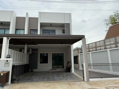 ทาวน์โฮม 2 ชั้น วิวดอยสุเทพ Fully Furnished พร้อมเข้าอยู่ สุเทพ