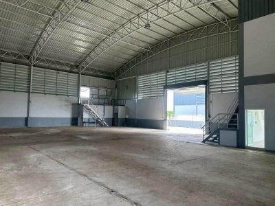 ให้เช่าโกดัง-คลังสินค้า 1,000 ตรม. ทำเลเข้าออกได้หลายทาง ลาดหลุมแก้ว ปทุมธานี - รูปที่ 3