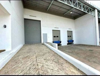 ให้เช่าโกดัง-คลังสินค้า 1,700 ตรม. ผังสีม่วง ใกล้เครือสหพัฒน์ แหลมฉบัง ศรีราชา ชลบุรี - รูปที่ 2