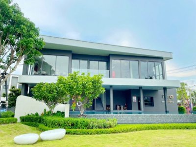 สนามกอล์ฟเมืองแก้ว 600ม.ให้เช่าบ้านแฝด 2ชั้น 3นอน 2น้ำ ใกล้รร.นานาชาติคอนคอร์เดียน 900ม.พื้นที่ใช้สอย 110ตร.ม.ทำเลสุขุมวิท-บางนา สไตล์Modern - รูปที่ 4