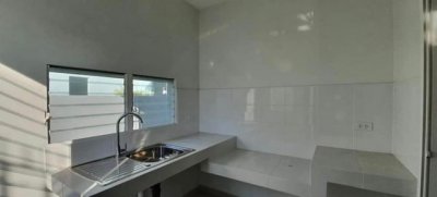 บ้านใหม่ ไม่เคยเข้าอยู่ พร้อมตกแต่งครบในสไตล์เรียบหรู สันทราย - รูปที่ 4