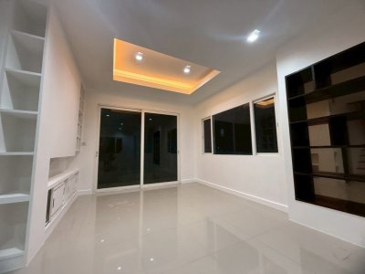 ขายบ้านเดี่ยว หมู่บ้าน Golden Neo อ่อนนุช พัฒนาการ เดินทางสะดวกใกล้รถไฟฟ้า Airport Link สถานีบ้านทับช้าง และทางด่วน - รูปที่ 3
