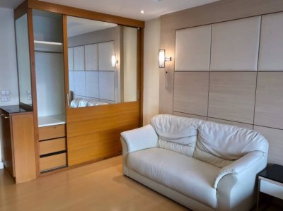 The Trendy Condo 10th Floor Studio Fully Furnished City View Near BTS Nana - รูปที่ 3