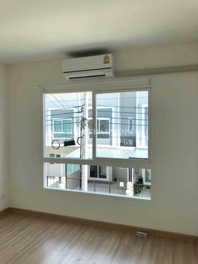 ทาวน์โฮม Casa Waterside Rama 5 (คาซ่า วอเตอร์ไซต์ พระราม 5) ติดถนนใหญ่นครอินทร์ - รูปที่ 4