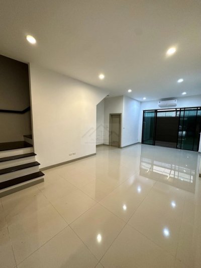 ให้เช่าโฮมออฟฟิศ 4 ชั้น 250 ตรม. Premium Place เกษตร นวมินทร์2 ซอยมัยลาภ ประเสิรฐมนูกิจ29 ใกล้รถไฟฟ้าสายสีชมพู (สถานี มัยลาภ) - รูปที่ 3