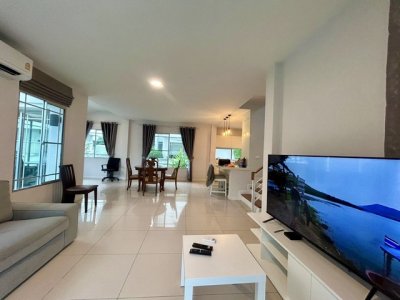 ให้เช่าบ้านเดี่ยว 2 ชั้น 64 ตรว. 4 ห้องนอน โครงการมัณฑนา อ่อนนุช - วงแหวน 2 เขตประเวศ เฟอร์เครื่องใช้ไฟฟ้าพร้อมอยู่ ใกล้เมกะบางนา - รูปที่ 3