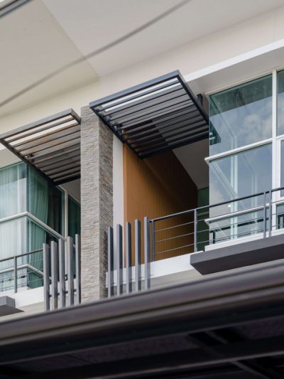 ให้เช่าทาวน์โฮม 3 ชั้น 206 ตรม. 4 ห้องนอน รีโนเวทใหม่ ลาดพร้าว–นาคนิวาส ใกล้เลียบด่วน - รูปที่ 2