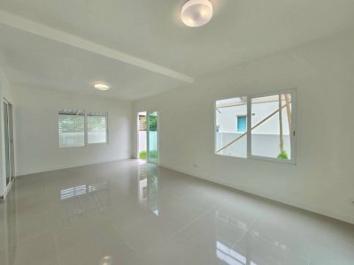 บ้านเดี่ยวบ้านสวย บรรยากาศน่าอยู่ เนื้อที่ 50 ตรว.  พื้นที่ใช้สอย 152.15 ตรม. 3 ห้องนอน 1 ห้องอเนกประสงค์ 2 ห้องน้ำ ที่จอดรถ 2 คัน - รูปที่ 4