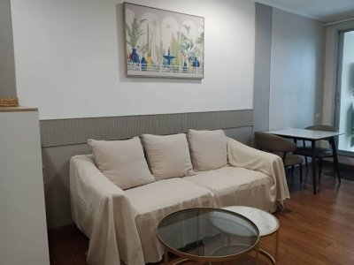 The Address Sukhumvit 42 6th Floor Newly Renovated Fully Furnished Near BTS Ekkamai