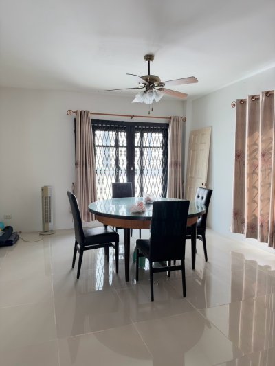 Vายและให้เช่าบ้านเดี่ยว 2 ชั้นหลังแหลมทองระยอง ใจกลางเมืองระยอง พร้อมเฟอร์นิเจอร์ครบ - รูปที่ 3