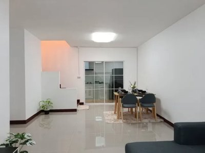 ขายทาวน์โฮม 2 ชั้น รีโนเวทใหม่ พร้อมเข้าอยู่ หมู่บ้านพฤกษา 11 ต้นถนนเลียบคลอง 3 - รูปที่ 3