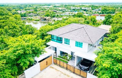 ซาฟารีเวิลด์ 1.2 กม.  ใกล้รร.สาธิตพัฒนา 500 ม. 101ตร.ว. ปัญญาอินทรา บ้านเดี่ยว 2ชั้น 4-5นอน 3 น้ำ