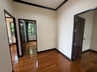 ให้เช่าบ้านเดี่ยว 2 ชั้น 100 ตรว. เอกมัย 10 ( ซอยปรีดีพนมยงค์ 25) เดินทางสะดวก ใกล้เอกมัย ทองหล่อ และรถไฟฟ้า - รูปที่ 6